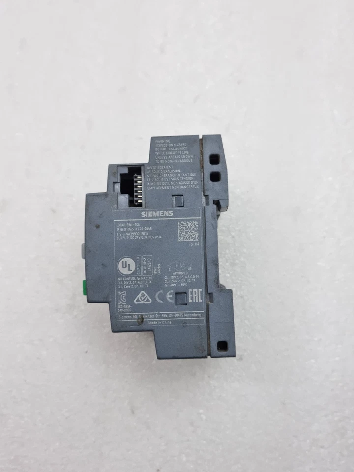 Used Working Siemens 6ED1052-1CC01-0BA8 Logo 24CE DC24V 6ED10521CC010BA8